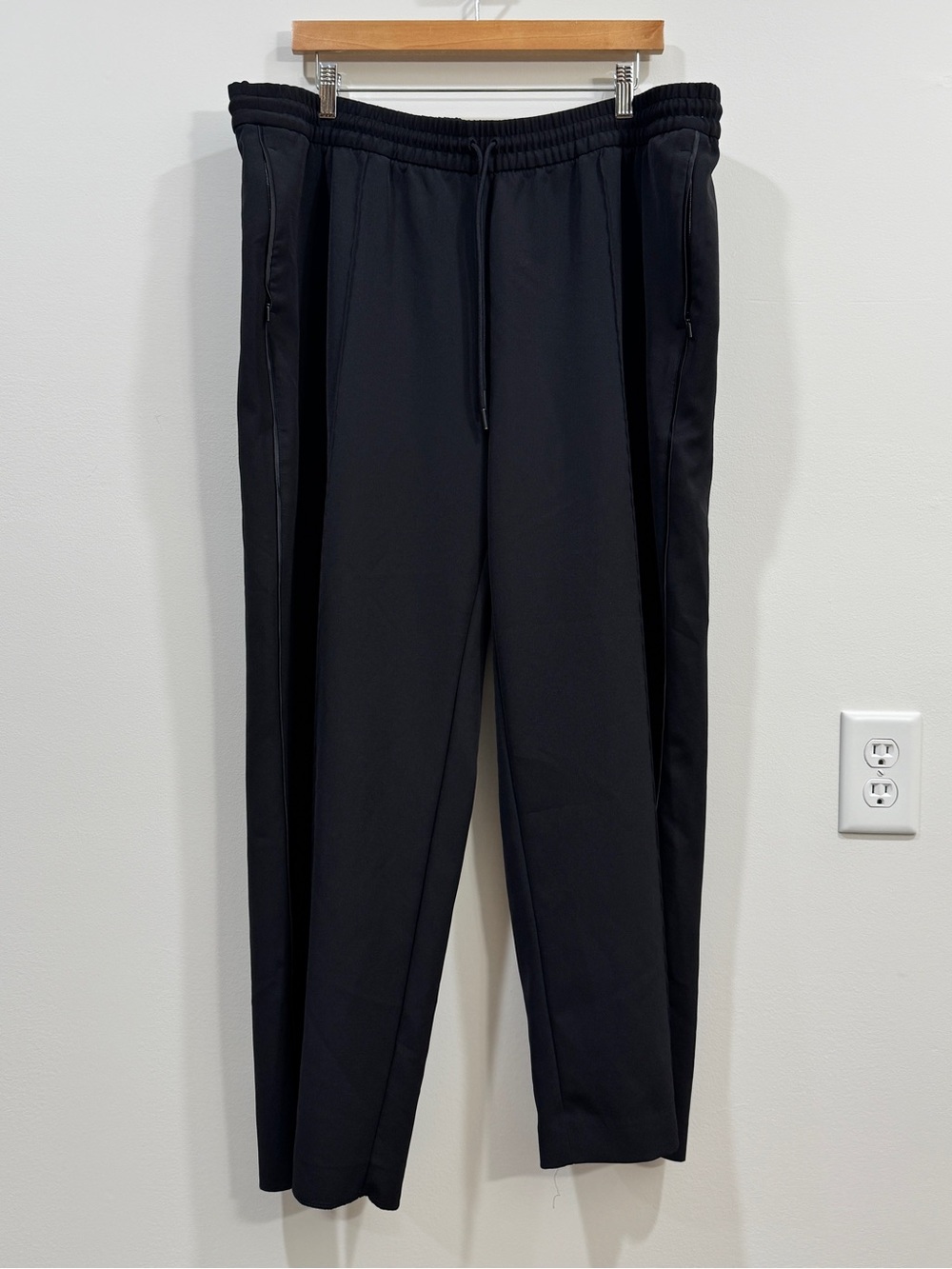Athleta Endeavor Straight Leg Pant Black Size 20